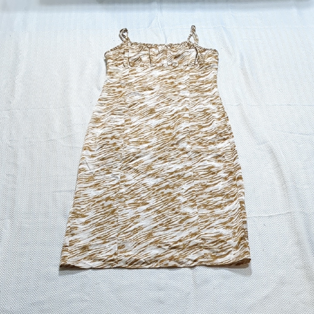 Elegant Tan And White Women's Dress